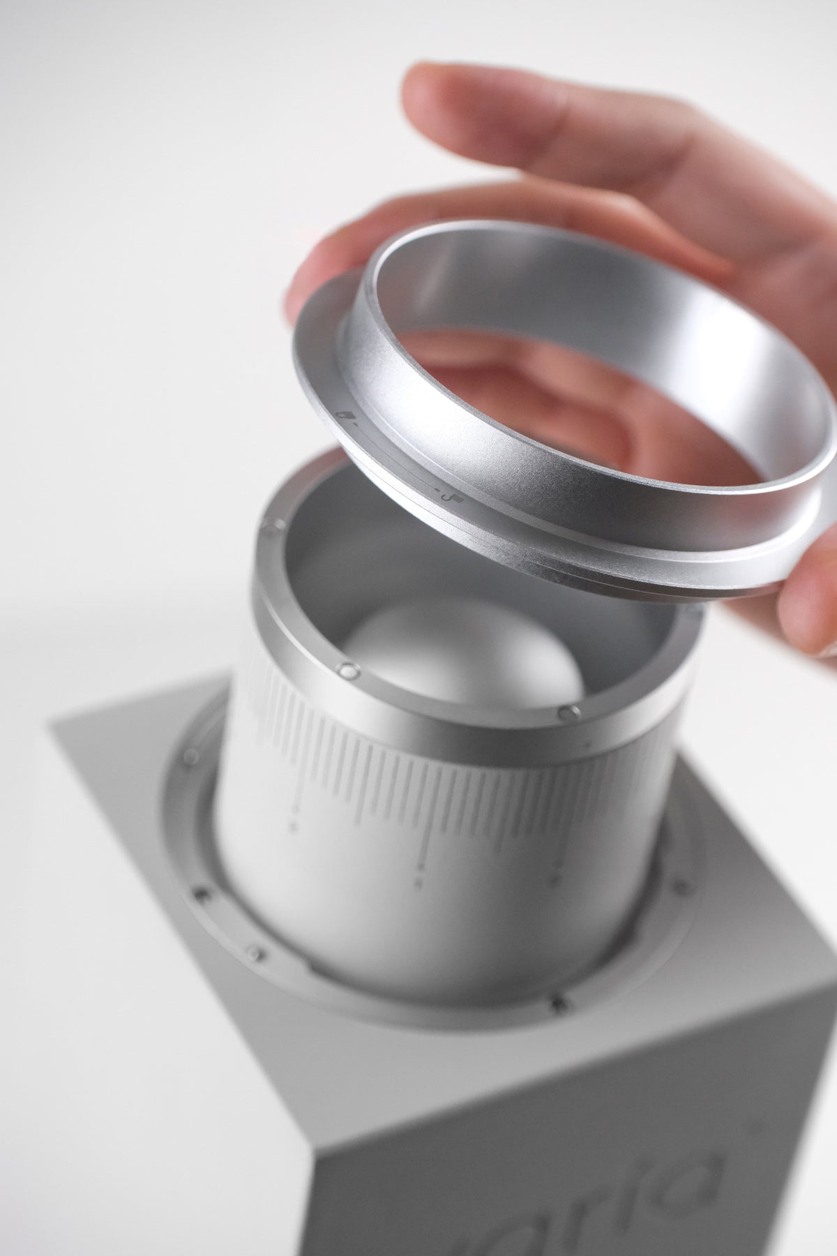 The removable funnel extension.